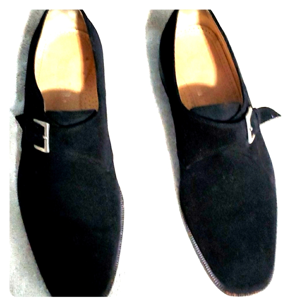 Mens show size #11 only usted 3 times  almost  new
